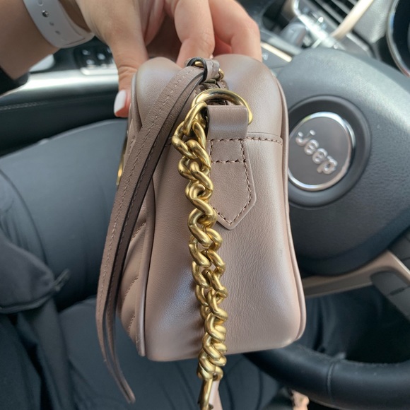 GG Marmont small matelassé shoulder bag - Picture 4 of 8